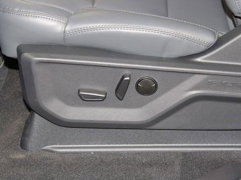 New 2026 Ford Expedition Active image 21