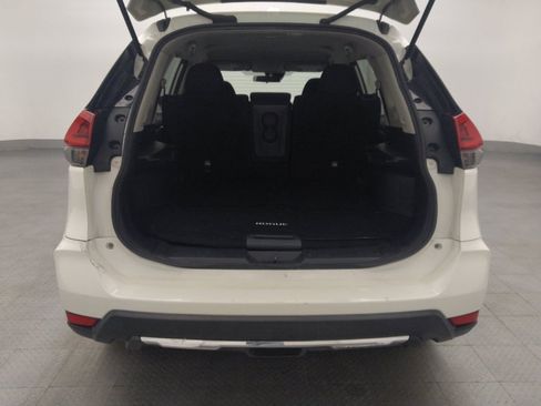 Used 2019 Nissan Rogue S FWD image 29