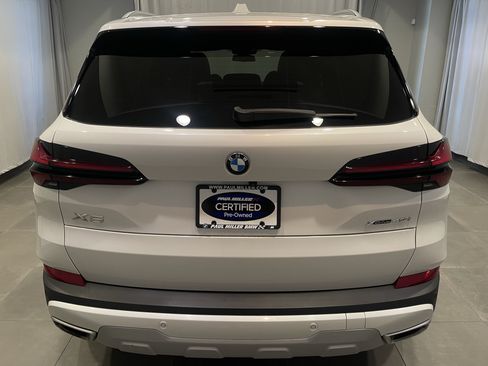 Certified 2025 BMW X5 xDrive40i w/ Parking Assistance Package AWD/4WD image 5