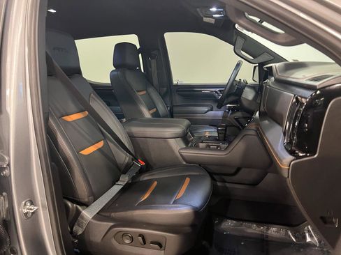 Used 2023 GMC Sierra 1500 AT4 w/ AT4 Premium Package image 37