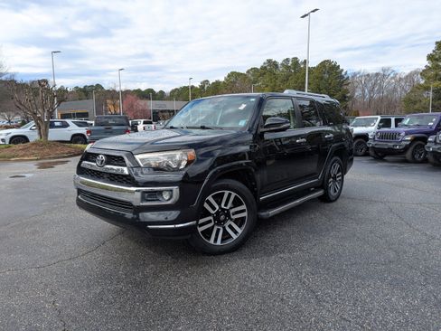 Used 2018 Toyota 4Runner Limited image 1