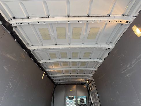 Used 2020 Mercedes-Benz Sprinter 3500 image 7