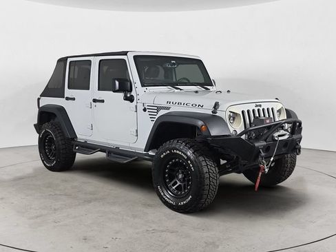 Used 2015 Jeep Wrangler Unlimited Rubicon AWD/4WD image 7