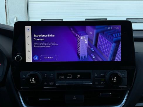 Used 2025 Toyota Grand Highlander FWD image 29