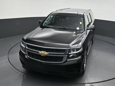 Used 2018 Chevrolet Suburban LT RWD image 23