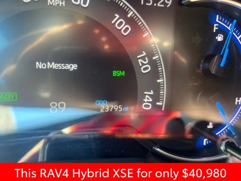 Used 2024 Toyota RAV4 XSE AWD/4WD image 7