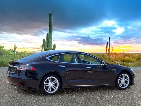 Used 2016 Tesla Model S 75D AWD/4WD image 5