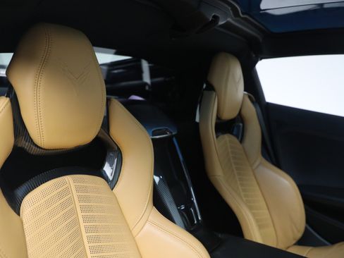 Used 2021 Chevrolet Corvette Stingray Preferred Cpe w/ Engine Appearance Package RWD image 35