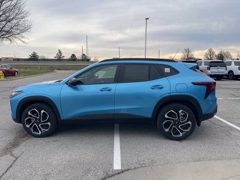 New 2026 Chevrolet Trax RS w/ Driver Confidence Package FWD image 6
