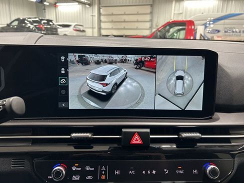 New 2026 Kia Sportage SX AWD/4WD image 22