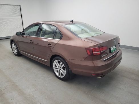 Used 2017 Volkswagen Jetta SEL FWD image 3