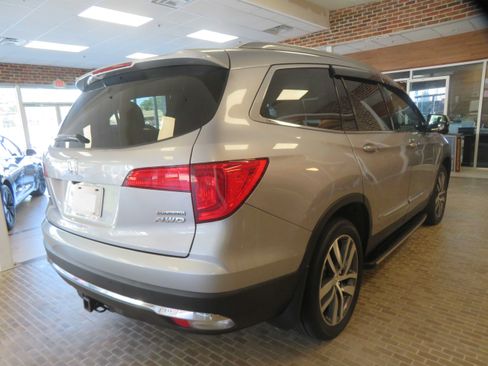 Used 2017 Honda Pilot Touring image 68
