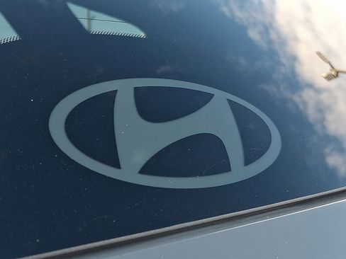 New 2026 Hyundai Tucson SEL image 8