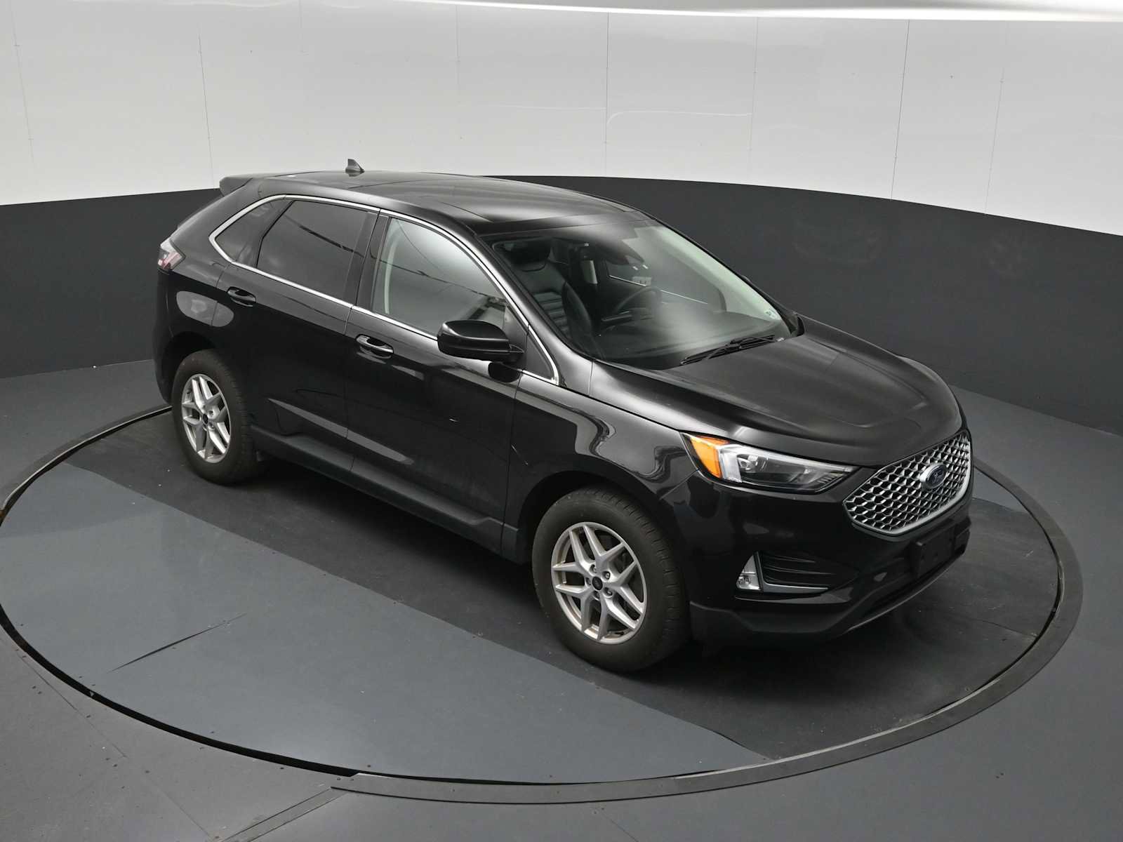 Certified 2024 Ford Edge SEL w/ Convenience Package AWD/4WD image 16