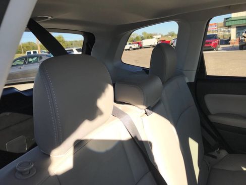 Used 2014 Subaru Forester 2.5i Limited image 16