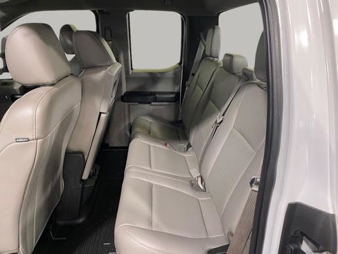 Used 2017 Ford F250 XL w/ Power Equipment Group AWD/4WD image 9