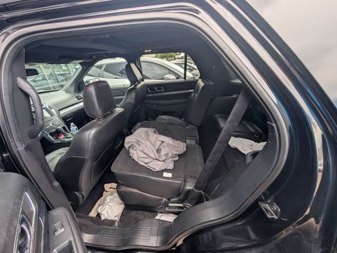 Used 2018 Ford Explorer Sport w/ Equipment Group 401A AWD/4WD image 7