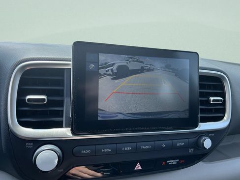 New 2026 Hyundai Venue SEL FWD image 25