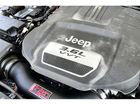 Used 2012 Jeep Wrangler Sport AWD/4WD image 35