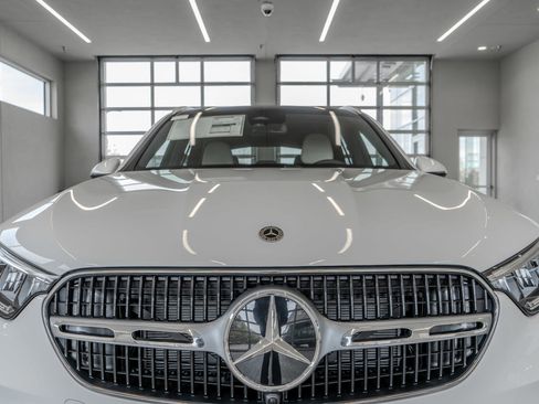 New 2026 Mercedes-Benz GLC 300 4MATIC image 23