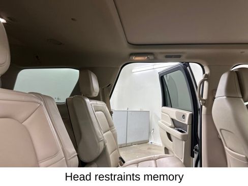 Used 2021 Lincoln Navigator Reserve w/ Equipment Group 208A AWD/4WD image 26