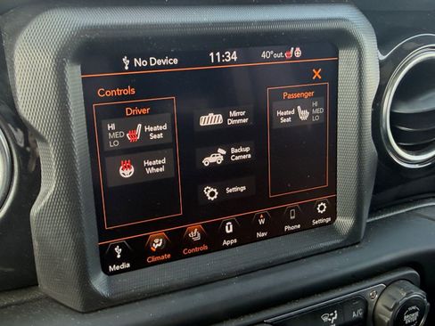 Used 2023 Jeep Wrangler Altitude image 32