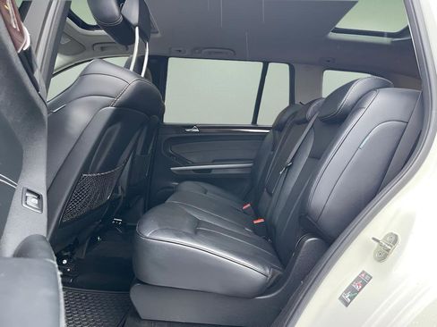 Used 2010 Mercedes-Benz GL 450 GL 450 image 18