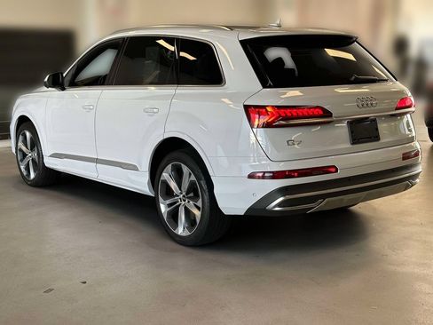 Used 2022 Audi Q7 3.0T Premium Plus w/ Premium Plus Package AWD/4WD image 6