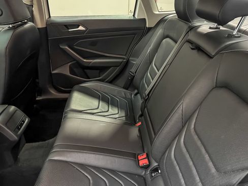 Used 2021 Volkswagen Jetta SEL Premium FWD image 13