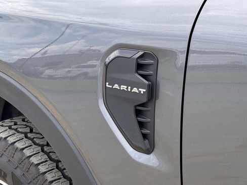 Used 2025 Ford Ranger Lariat w/ Trailer Tow Package AWD/4WD image 9