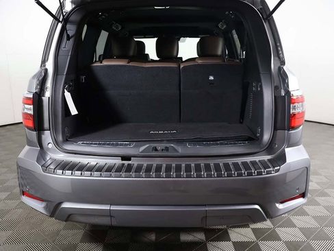 Used 2024 Nissan Armada Platinum image 18