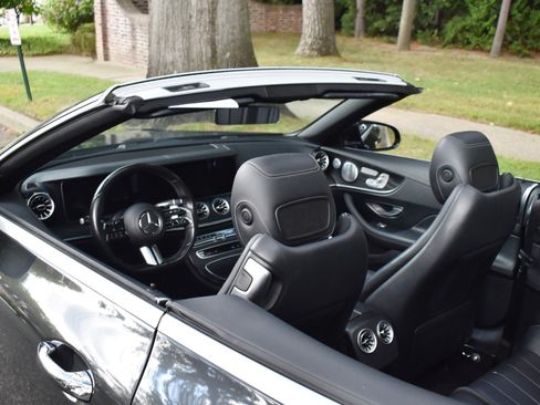 Used 2021 Mercedes-Benz E 450 4MATIC Cabriolet w/ AMG Line image 31