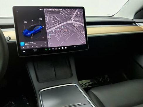 Used 2023 Tesla Model 3 Standard Range RWD image 57