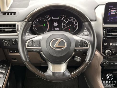Used 2023 Lexus GX 460 Luxury w/ Sport Design Package AWD/4WD image 13