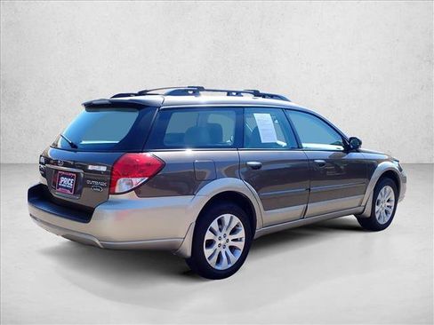 Used 2008 Subaru Outback 2.5i Limited AWD/4WD image 4