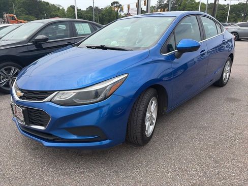 Used 2016 Chevrolet Cruze LT w/ Convenience Package FWD image 1