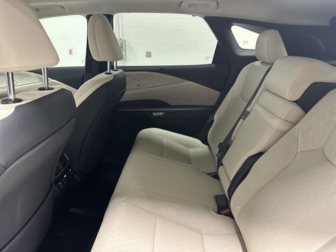 Certified 2024 Lexus RX 350 AWD w/ Convenience Package image 31