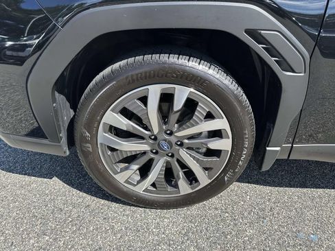 Certified 2025 Subaru Forester Touring w/ Touring Package AWD/4WD image 6
