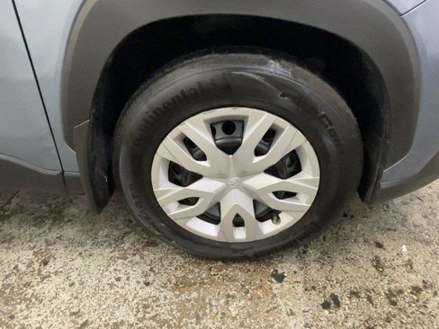 Used 2024 Toyota Corolla Cross L AWD/4WD image 19