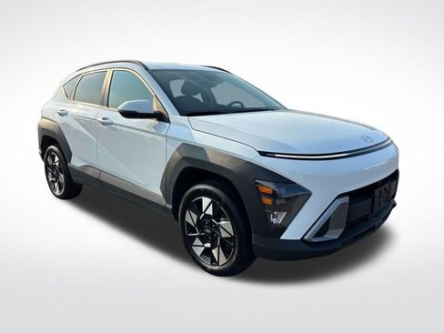 Used 2024 Hyundai Kona SEL AWD/4WD image 7