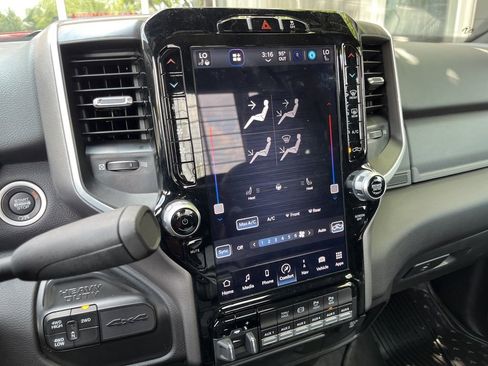 Used 2023 RAM 2500 Big Horn w/ Level B Equipment Group image 34