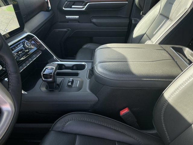 Used 2026 GMC Sierra 1500 Denali w/ Technology Package AWD/4WD image 21