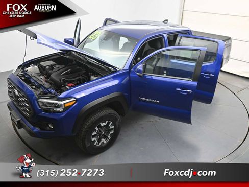 Used 2023 Toyota Tacoma TRD Off-Road AWD/4WD image 35