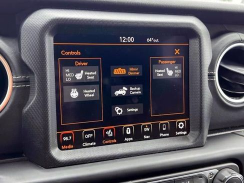 Certified 2022 Jeep Wrangler Unlimited Sahara w/ Cold Weather Group AWD/4WD image 31