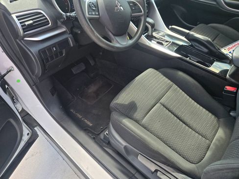 Used 2020 Mitsubishi Eclipse Cross ES image 15