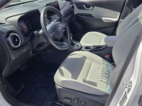 Used 2023 Hyundai Kona Limited AWD/4WD image 10