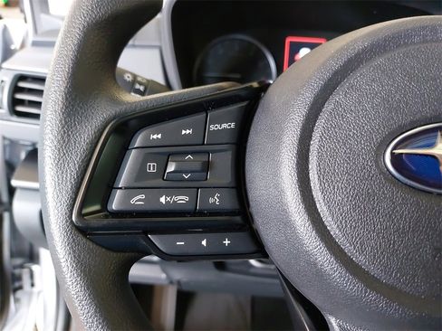 Used 2025 Subaru Crosstrek 2.0i Premium image 19