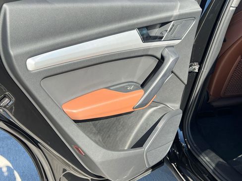 Certified 2025 Audi Q5 2.0T Premium w/ Convenience Plus Package image 22