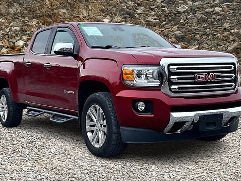 Used 2018 GMC Canyon SLT w/ Driver Alert Package image 10