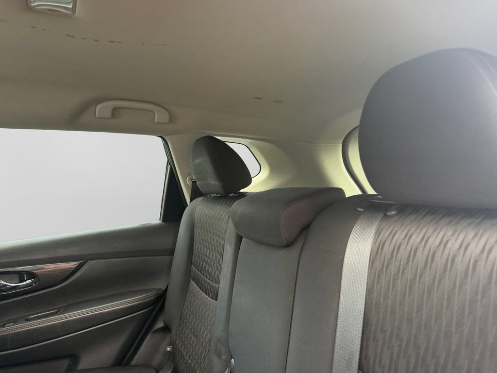 Used 2019 Nissan Rogue SV AWD/4WD image 32
